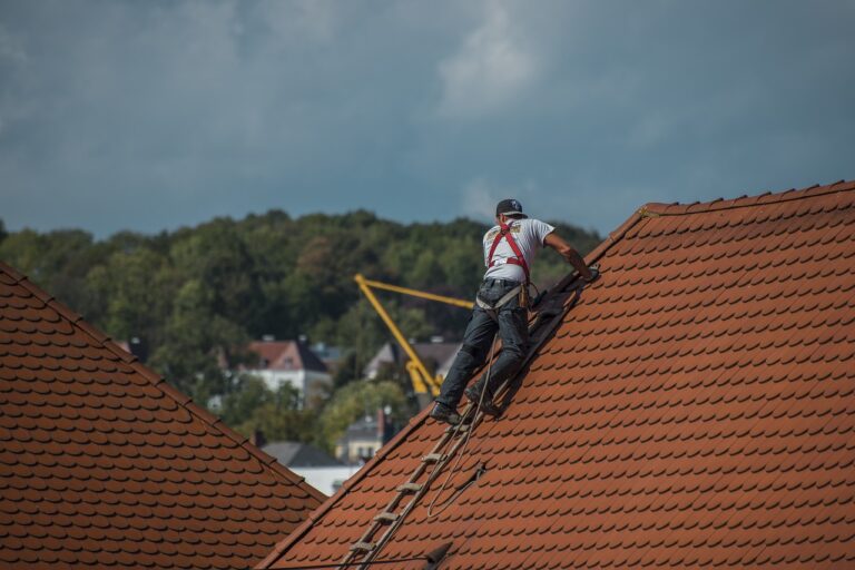 Roof Replacement vs. Repair: How to Know When It’s Time for an Upgrade